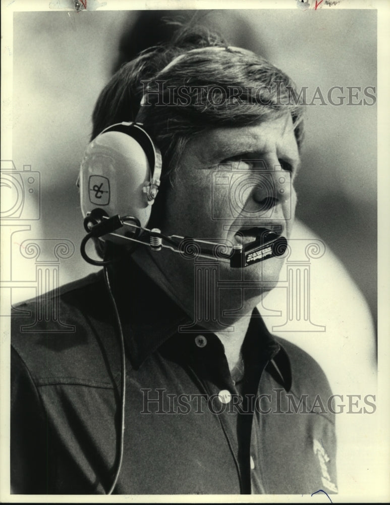 1988 Press Photo Jerry Glanville, Houston Oilers Football Head Coach - sas09819- Historic Images