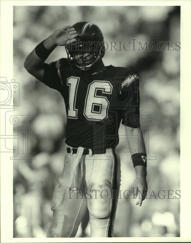 Press Photo Mark Malone, San Diego Chargers Football Quarterback at Game- Historic Images