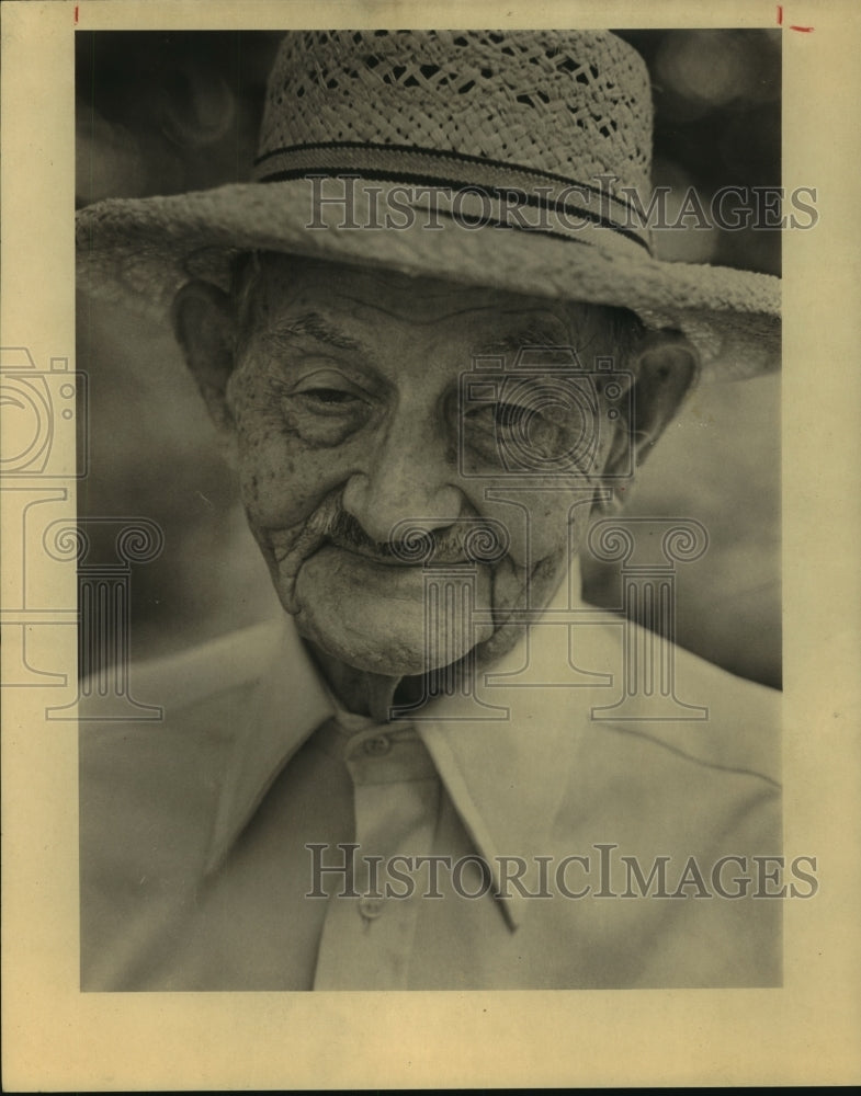 1982 Press Photo Joe Ferguson, 93 Year Old Golfer - sas09879- Historic Images