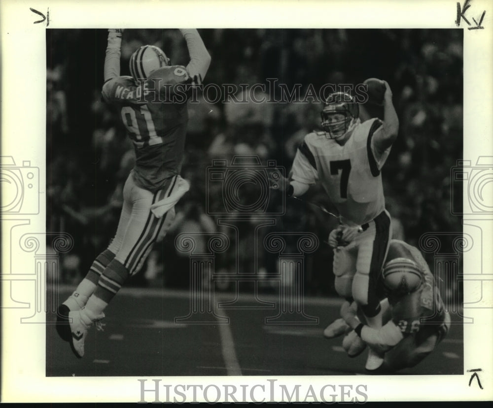 1988 Press Photo Boomer Esiason, Cincinnati Football Quarterback at Houston Game- Historic Images