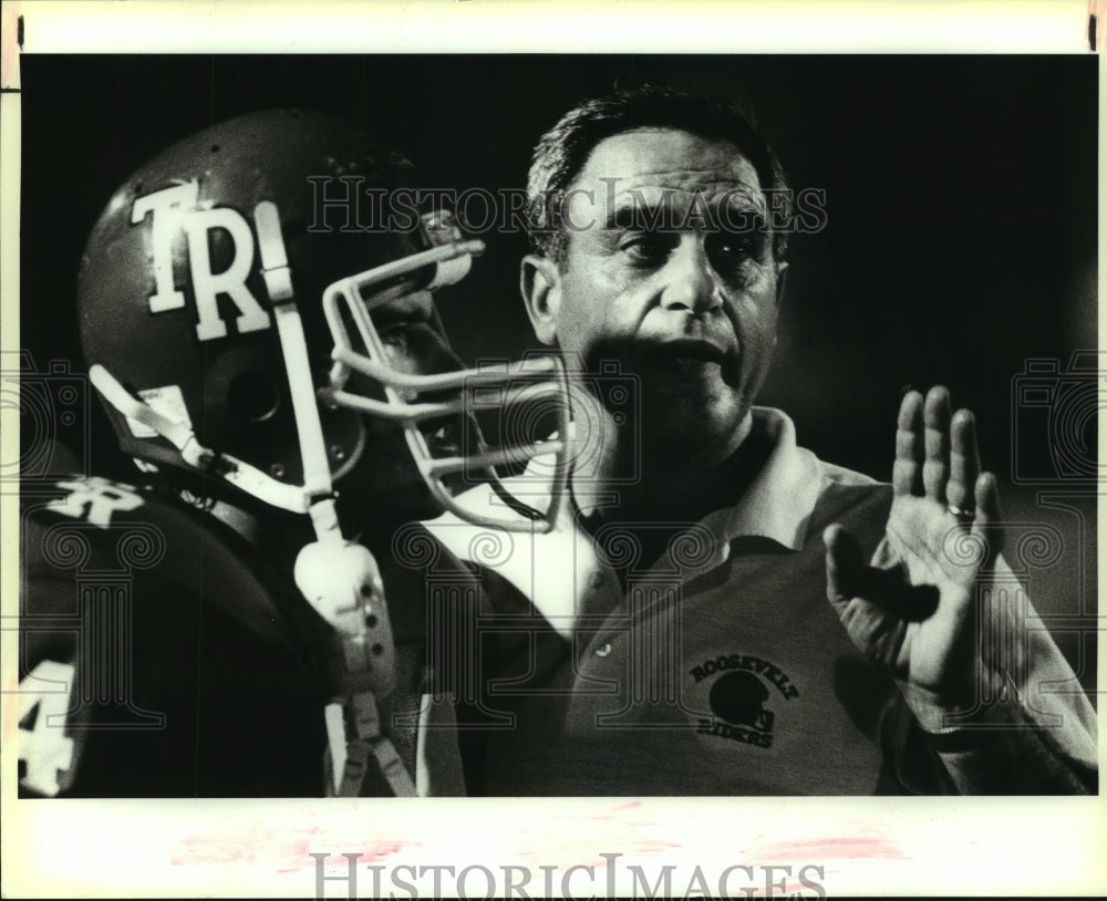1989 Press Photo John Ferrara, Roosevelt High School Football Coach and Player- Historic Images