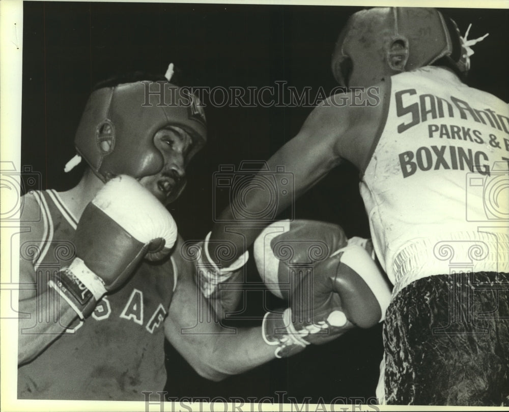 Press Photo San Antonio Boxers Fight at Bout - sas10034- Historic Images