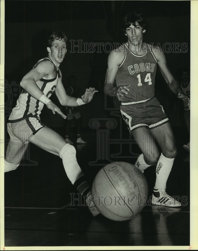 1985 Press Photo Clemens and West Campus play boys high school basketball- Historic Images