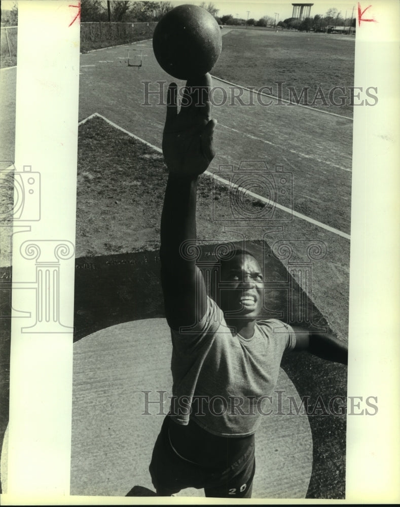 1985 Press Photo Highlands High basketball player Eric Craig - sas10261- Historic Images