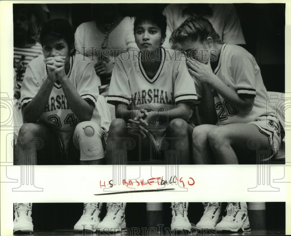 1990 Press Photo Marshall High School Girls Basketball Players on Sidelines- Historic Images