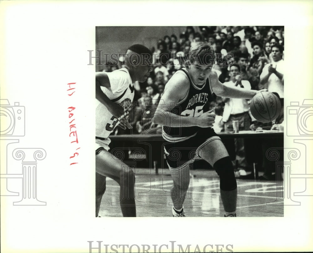 1991 Press Photo Marcus Ross, Victoria High School Basketball Player at Game- Historic Images