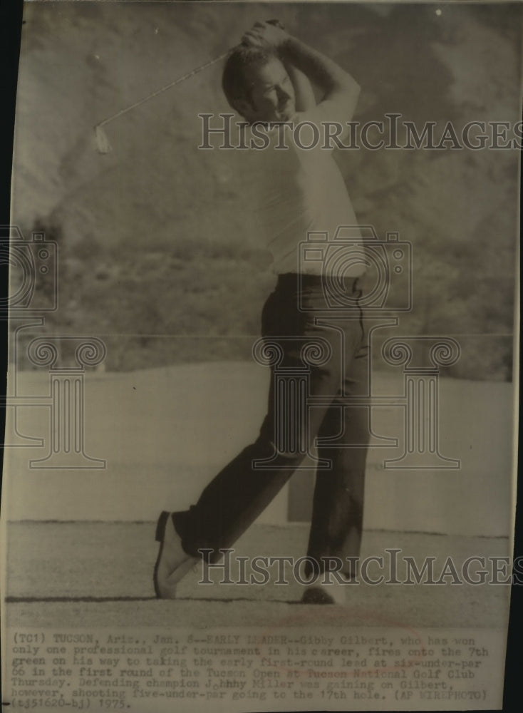 1975 Press Photo Golfer Gibby Gilbert at Tucson National Golf Club Open- Historic Images