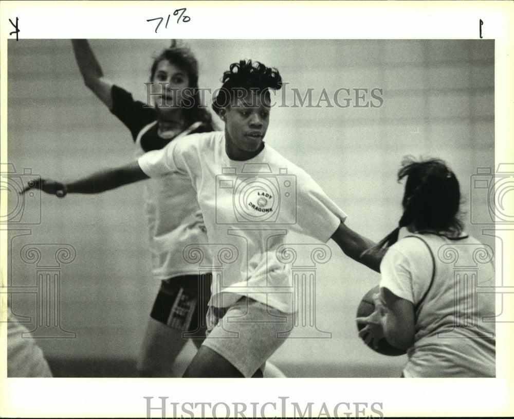 1989 Press Photo Southwest High basketball player Porzia Matthews - sas10736- Historic Images