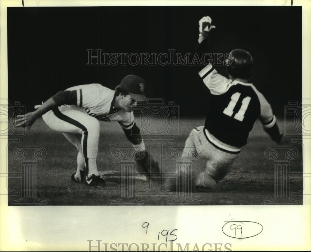 1984 Press Photo Roosevelt and Marshall play high school baseball - sas10744- Historic Images