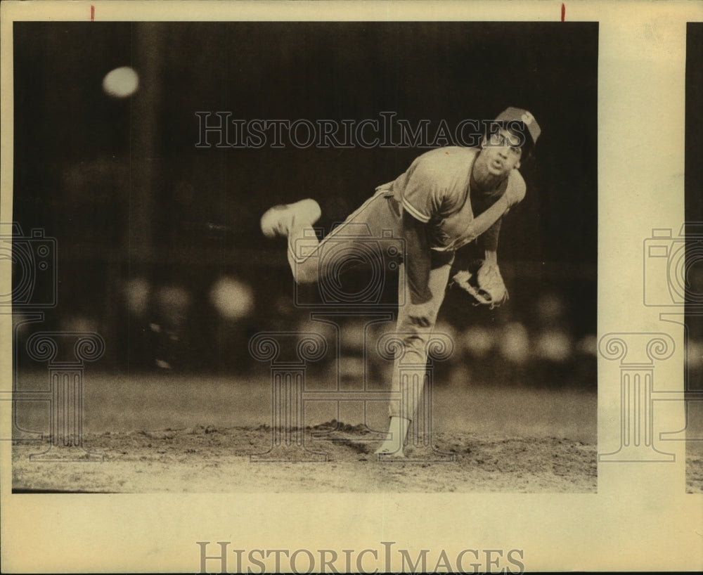 1983 Press Photo Jefferson High baseball player Steve Carrasco - sas10755- Historic Images