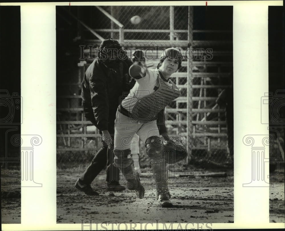 1983 Press Photo Mario Rodriguez, Fox Tech High School Baseball Catcher at Game- Historic Images