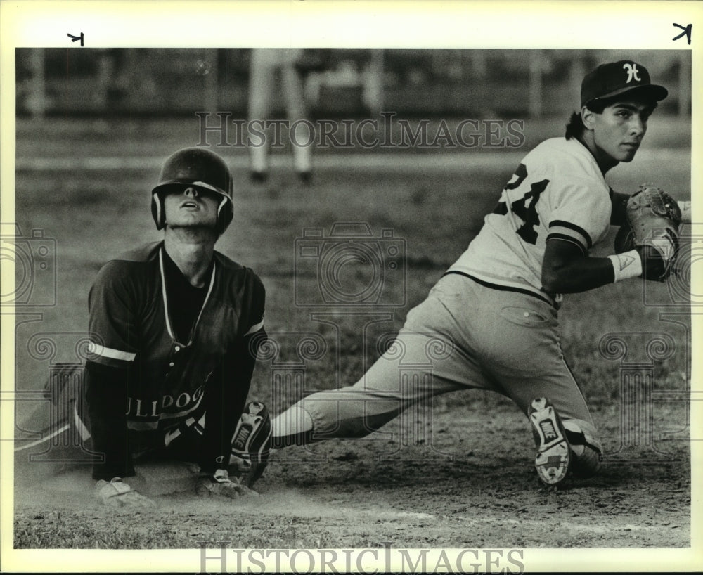 1986 Press Photo Scott Gilbert, Burbank High School Baseball Player at Game- Historic Images