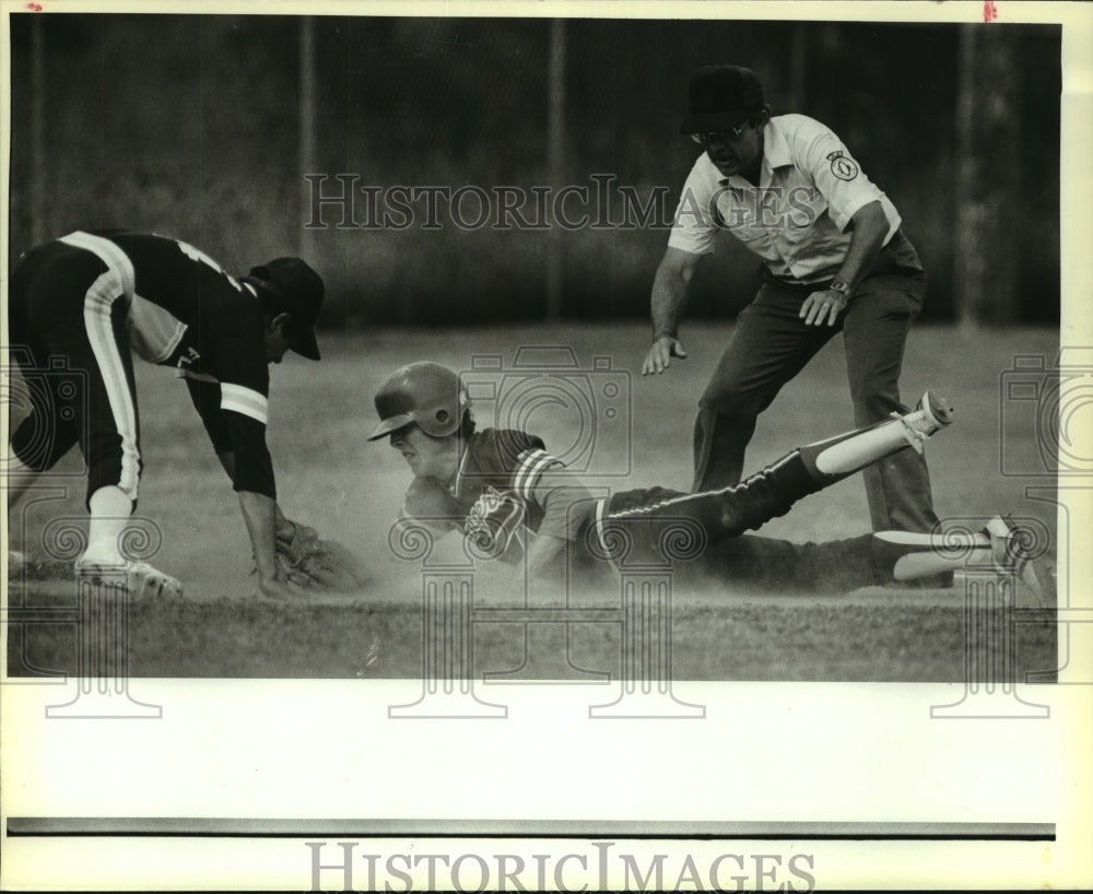 1985 Press Photo Smithson Valley Rangers High School Baseball Player at Game- Historic Images