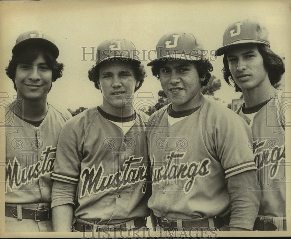 Press Photo Mustangs Baseball Players - sas10849- Historic Images