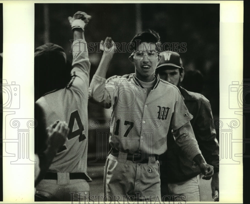 1986 Press Photo Raymond Perez, Wheatley High School Baseball Player at Game- Historic Images