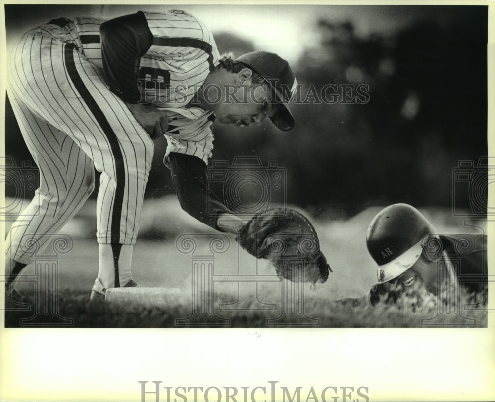 1986 Press Photo Tony Rosenbaum, West Campus High School Baseball Player at Game- Historic Images