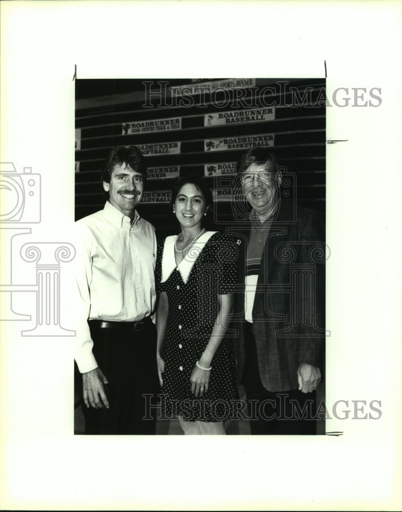 1994 Press Photo Shawn Rlanagan, University of Texas San Antonio Track Coach- Historic Images