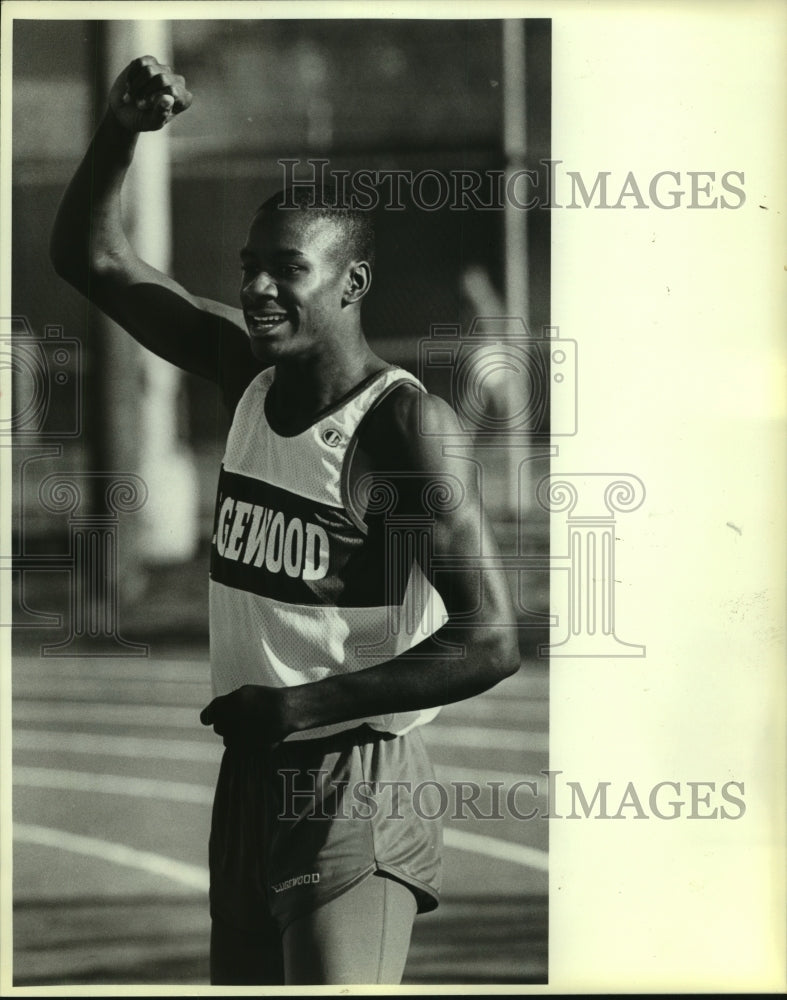 1988 Press Photo Ethridge Green Edgewood Track Runner - sas10904- Historic Images