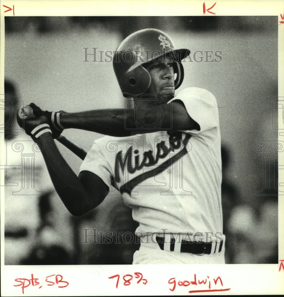 1990 Press Photo Tom Goowin, Missions Baseball Player at Tulsa Game - sas10996- Historic Images