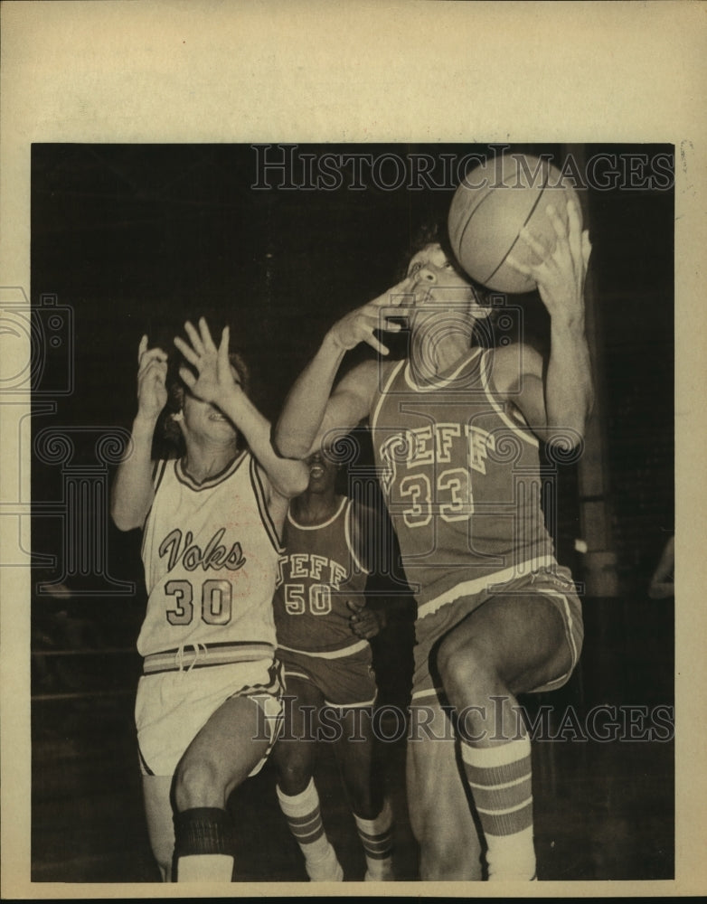 Press Photo Freddy Lopez, Jefferson Basketball Player at Lanier Game - sas11047- Historic Images