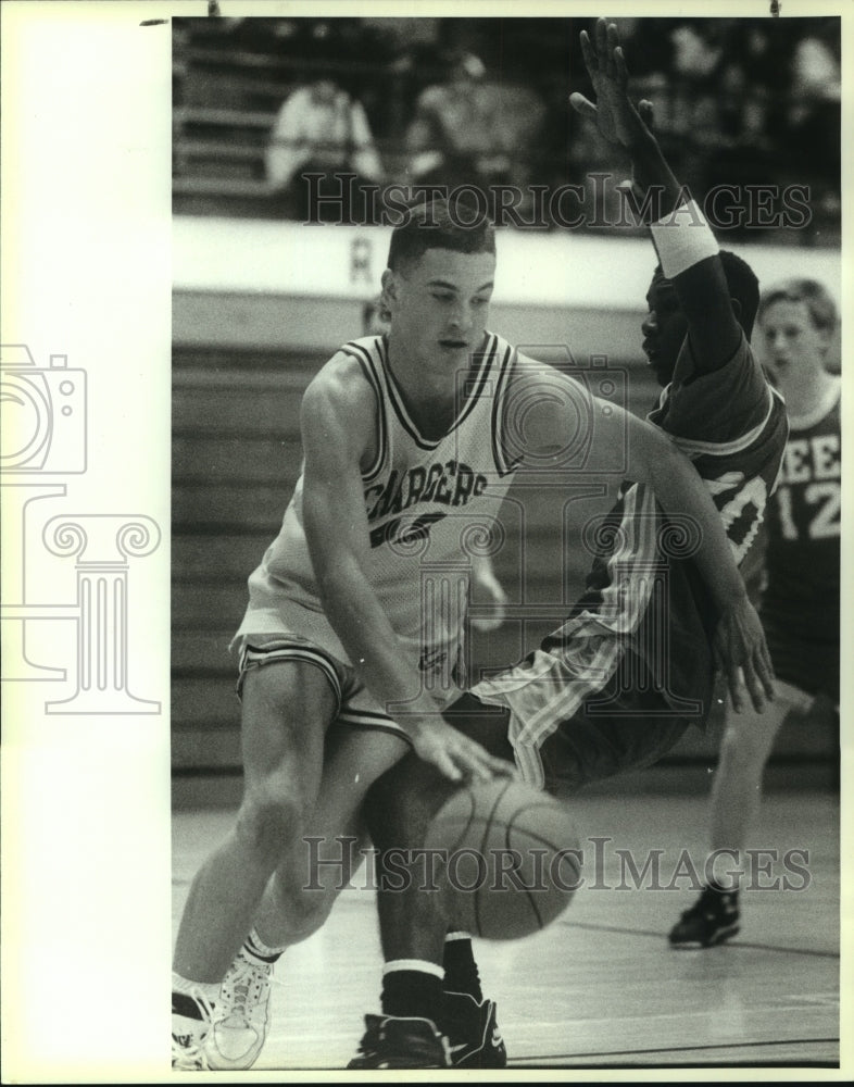 1990 Press Photo Kyle Parks, Churchill High School Basketball Player at Lee Game- Historic Images