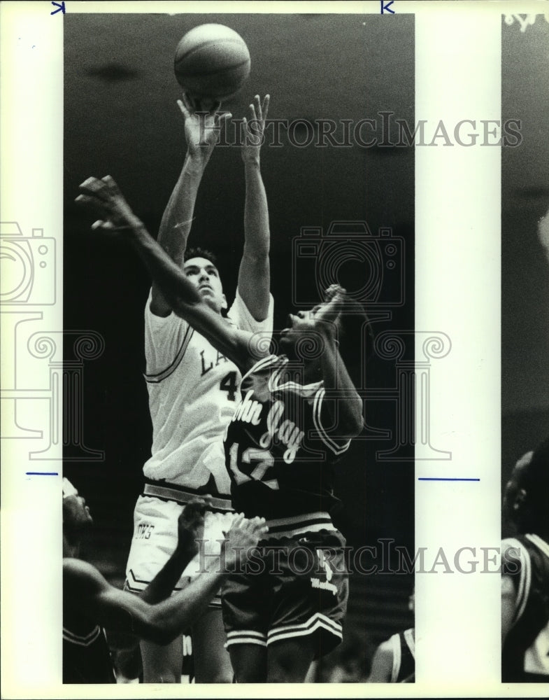 1990 Press Photo John Jay and Lanier High School Basketball Players at Game- Historic Images