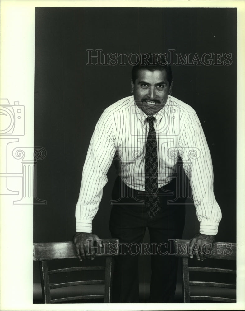 1992 Press Photo David Flores - sas11189- Historic Images