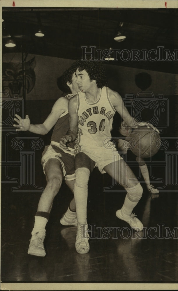 1981 Press Photo Ernest Sanchez, South San High School Basketball Player- Historic Images