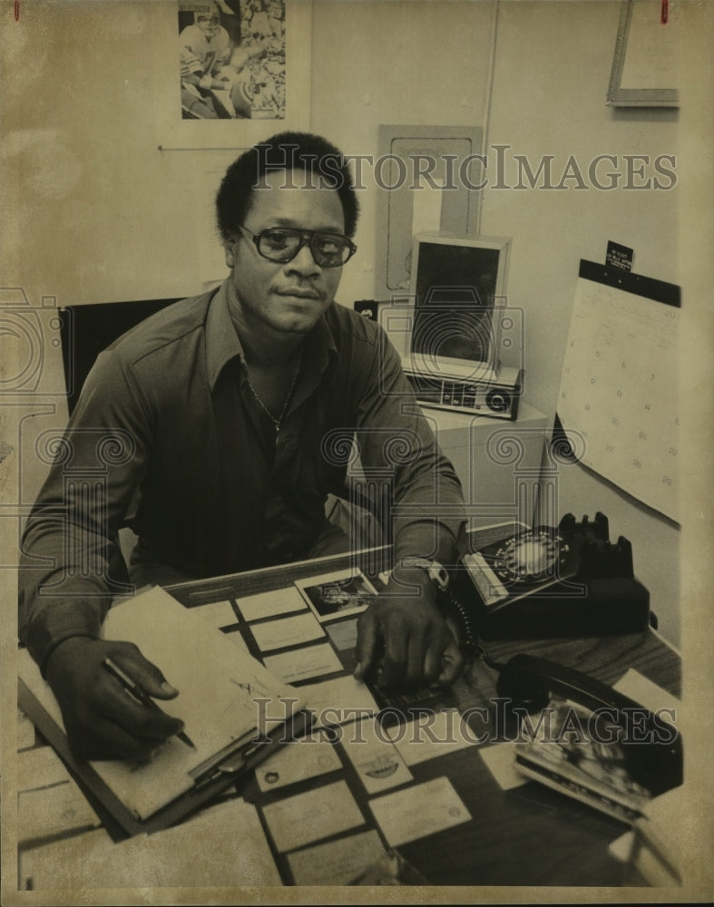 1978 Press Photo Roy Hubbard, Charro Fottball End and Drug Counselo - sas11338- Historic Images
