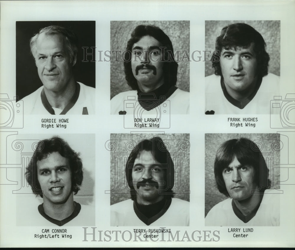 Press Photo Hockey Team Right Wing Player Line Up - sas11549- Historic Images