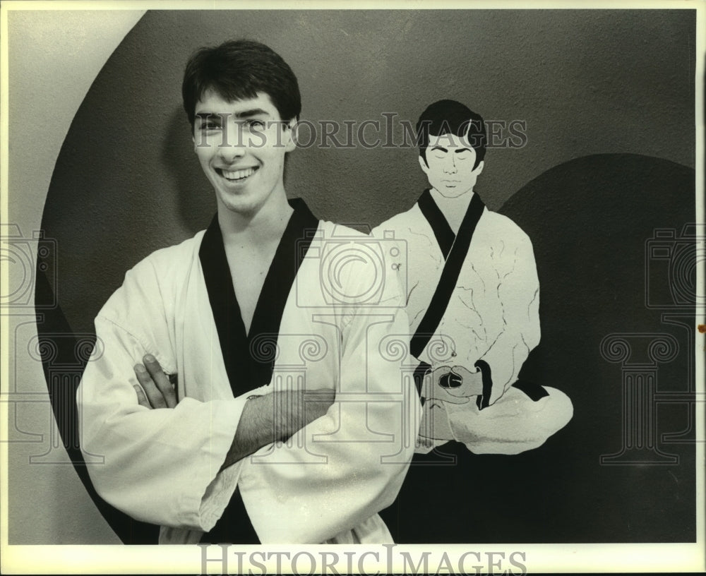 1986 Press Photo Olympic Karate Hopeful John Slaughter Poses at Dojo - sas11616- Historic Images