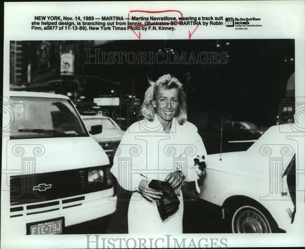 1989 Press Photo Tennis Player Martina Navratilova on New York City Street- Historic Images