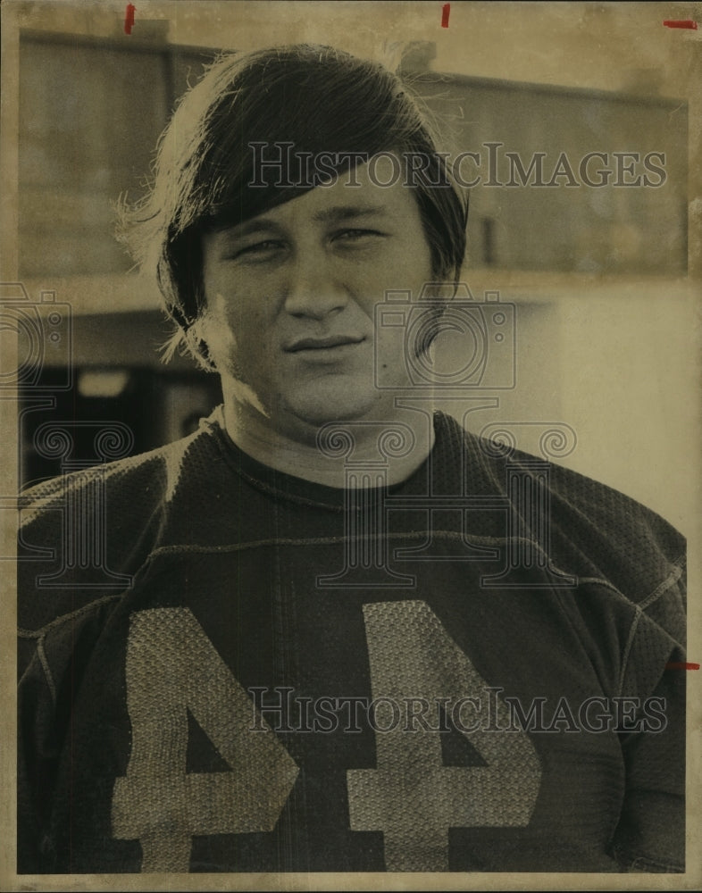 1975 Press Photo Bill Keresztury, Football Offensive Tackle Player - sas11749- Historic Images