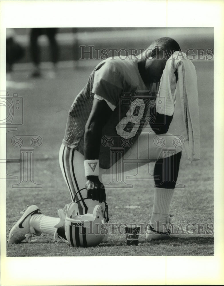 1991 Press Photo Cedric Jones, Football Player - sas11862- Historic Images