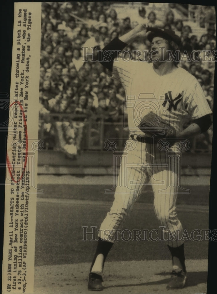 1975 Press Photo Catfish Hunter, New York Yankees Baseball Pitcher at Game- Historic Images