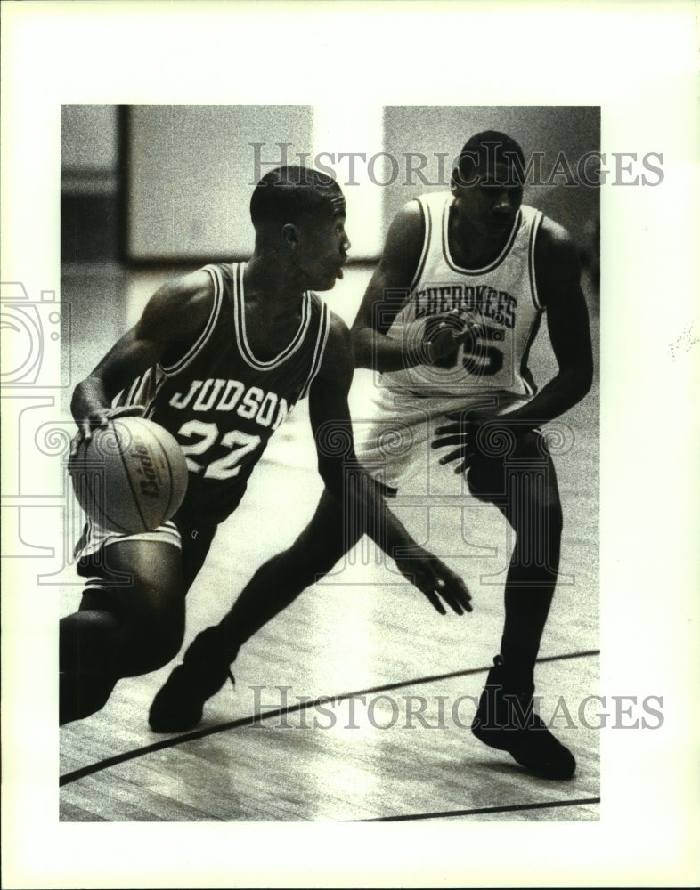 1994 Press Photo Judson and Sam Houston High School Basketball Players at Game- Historic Images