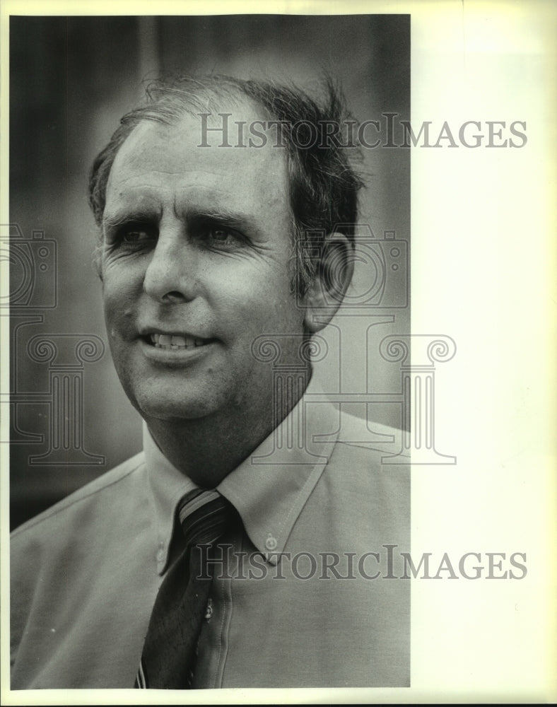 1986 Press Photo Ralph Harris, Alamo Heights High School Athletic Director- Historic Images