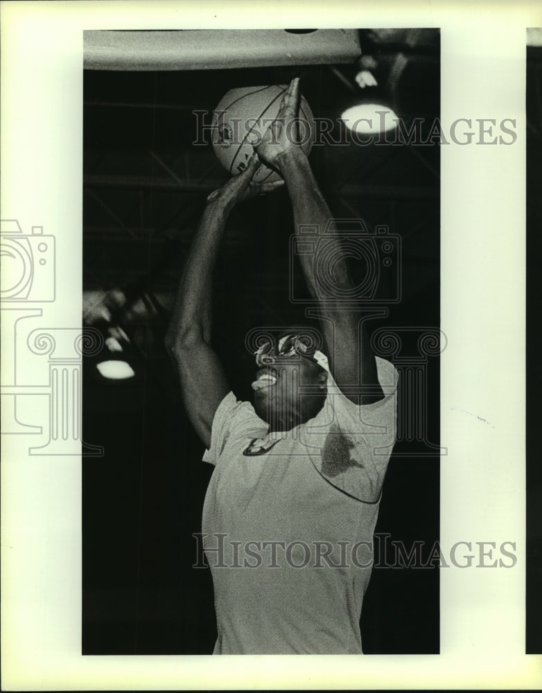 1987 Press Photo Kerry Cash, Holmes High School Basketball Player - sas12028- Historic Images