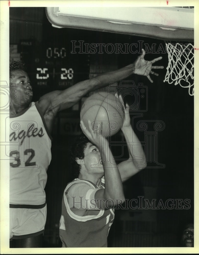 1987 Press Photo Wheatley and Lanier High School Basketball Players at Game- Historic Images