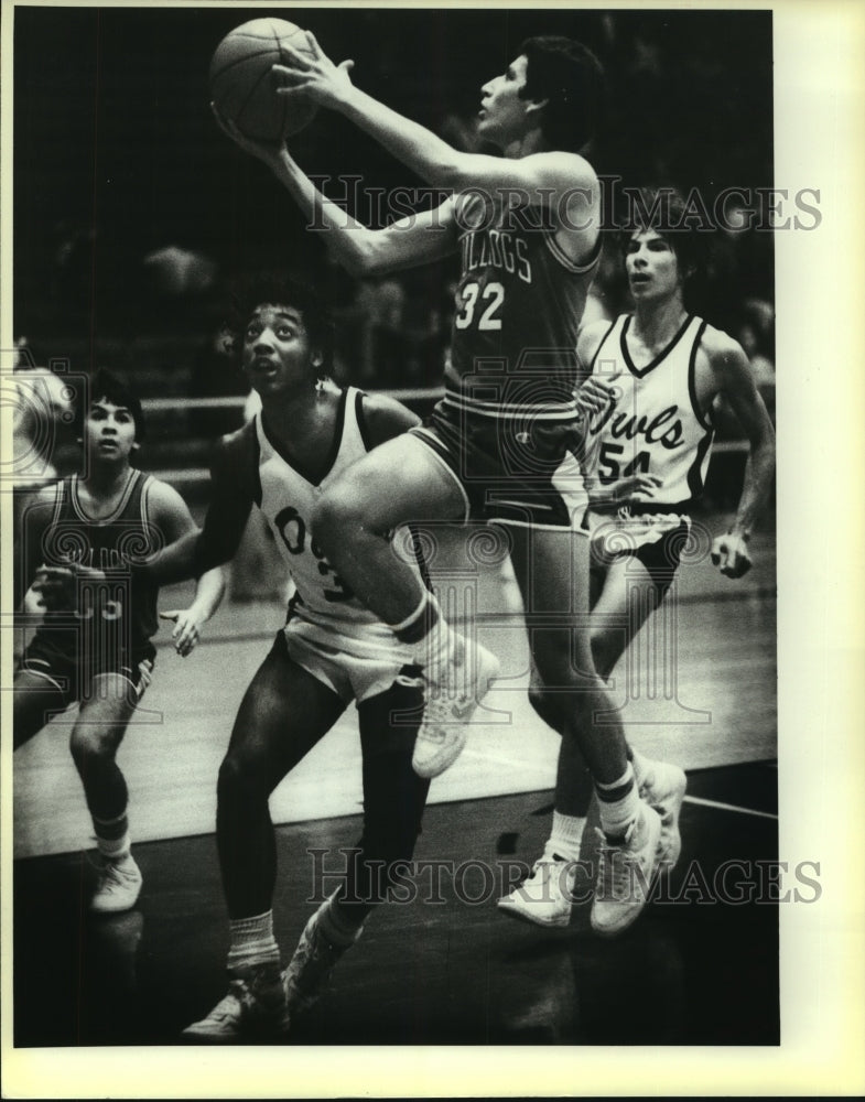 1986 Press Photo James Vasquez, Burbank Bulldogs High School Basketball Player- Historic Images