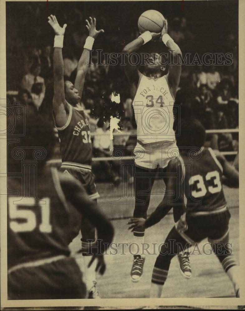 1981 Press Photo Tommie Lee, Fox Tech High School Basketball Player at Game- Historic Images