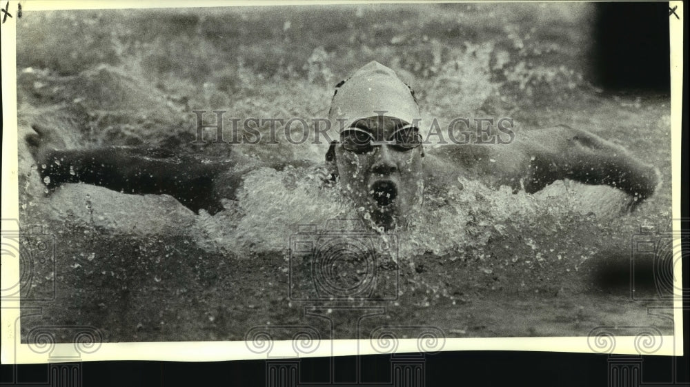 1987 Press Photo Clay Thieme, Roosevelt High School Swimmer at Regional Meet- Historic Images