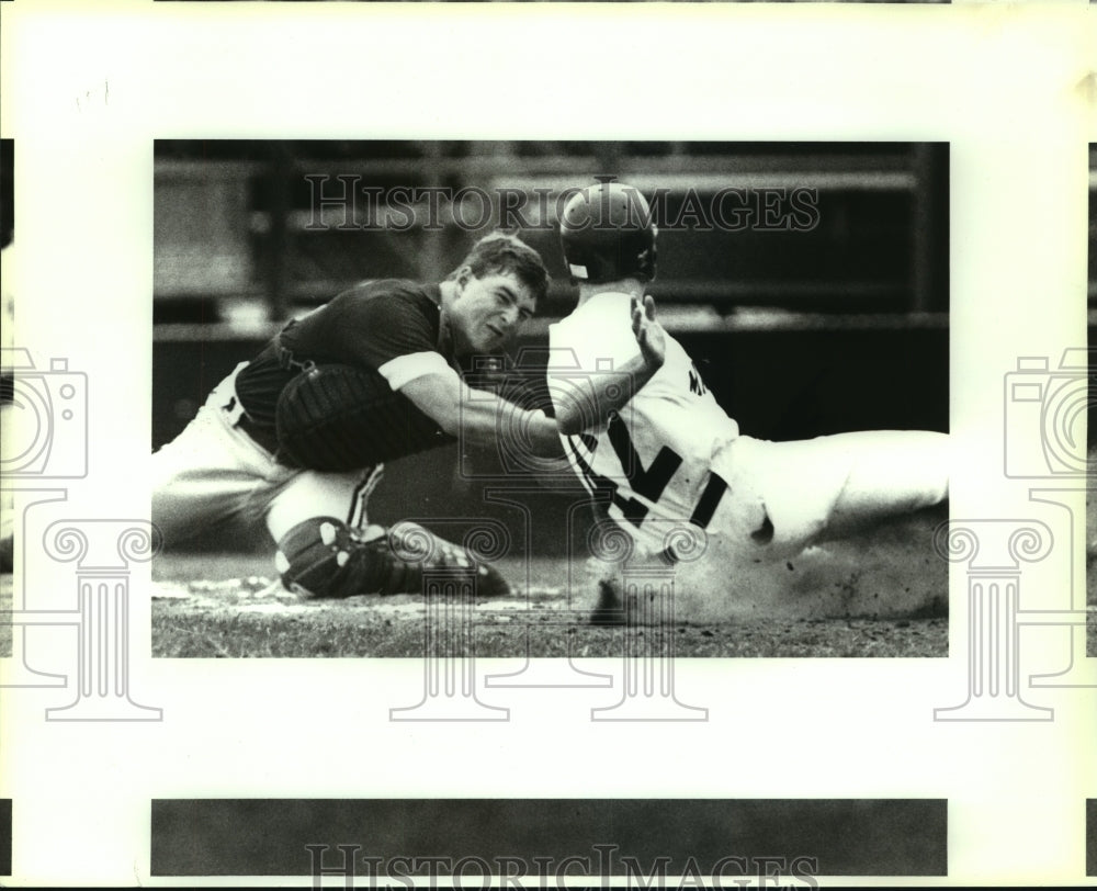 1992 Press Photo Marshall and Judson High School Baseball Players at Game