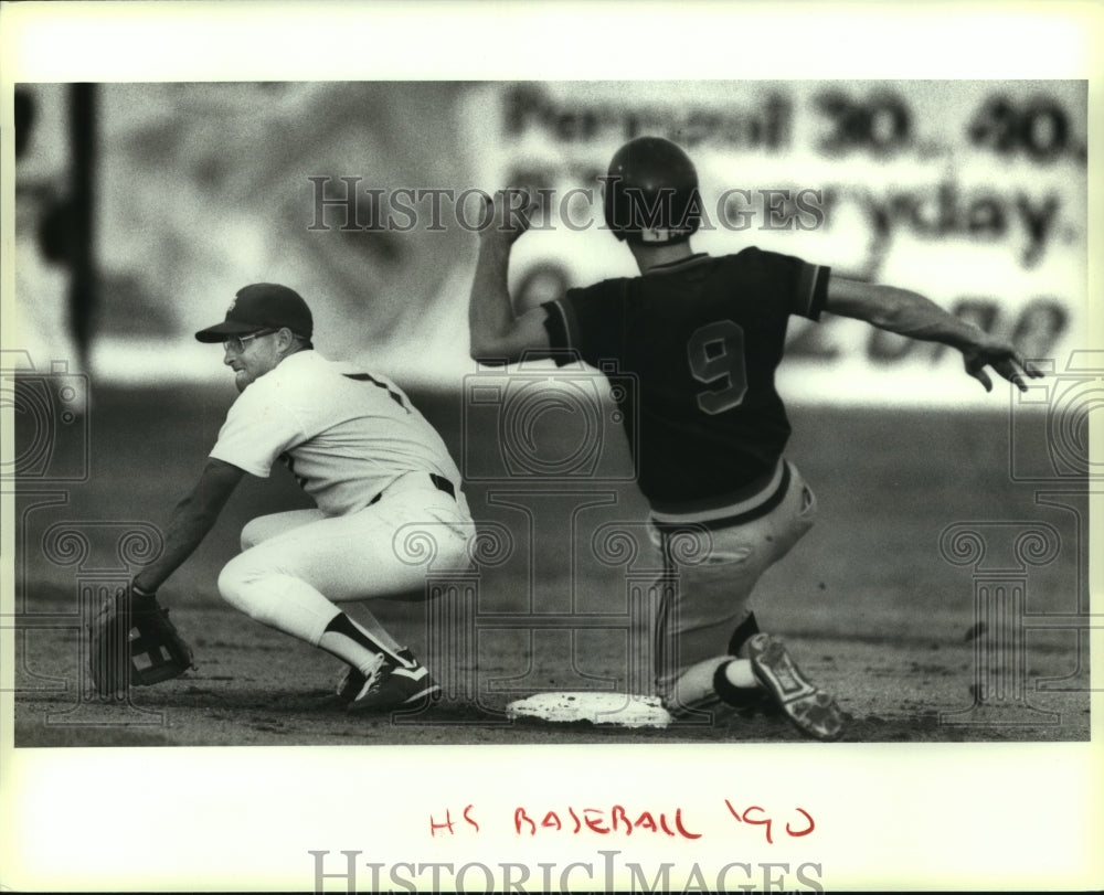 1990 Press Photo Missions and Shreveport High School Baseball Players at Game- Historic Images