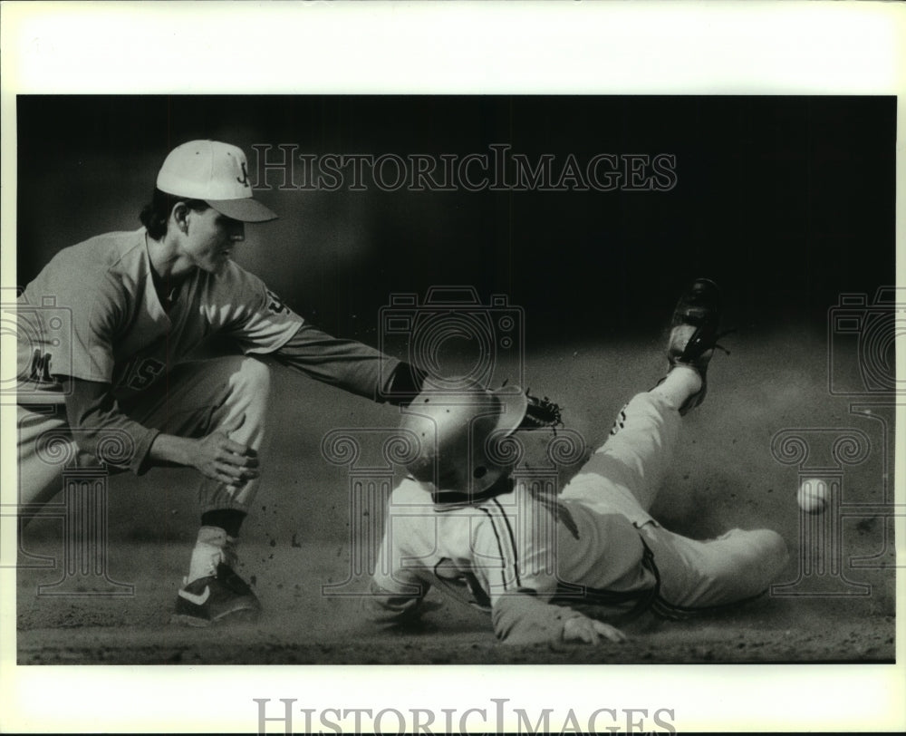 1990 Press Photo J. P. Hajek, Seguin High School Baseball Player at Madison Game- Historic Images