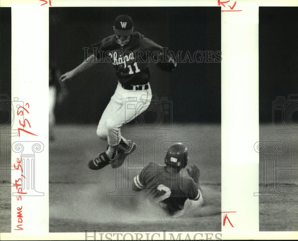 1990 Press Photo Judd Fults, Westlake High School Baseball Player at Game- Historic Images