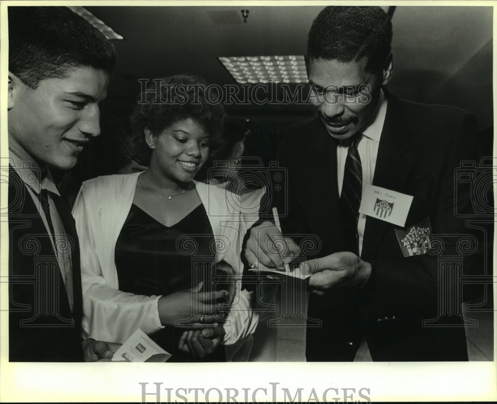 1986 Press Photo Wali Jones at Municipal Auditorium National All Star Program- Historic Images