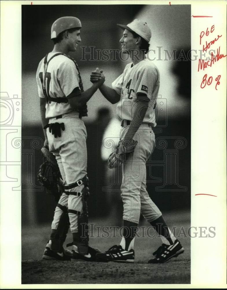 1991 Press Photo MacArthur High baseball players Phllip Vincent, Adrian Mendoza- Historic Images