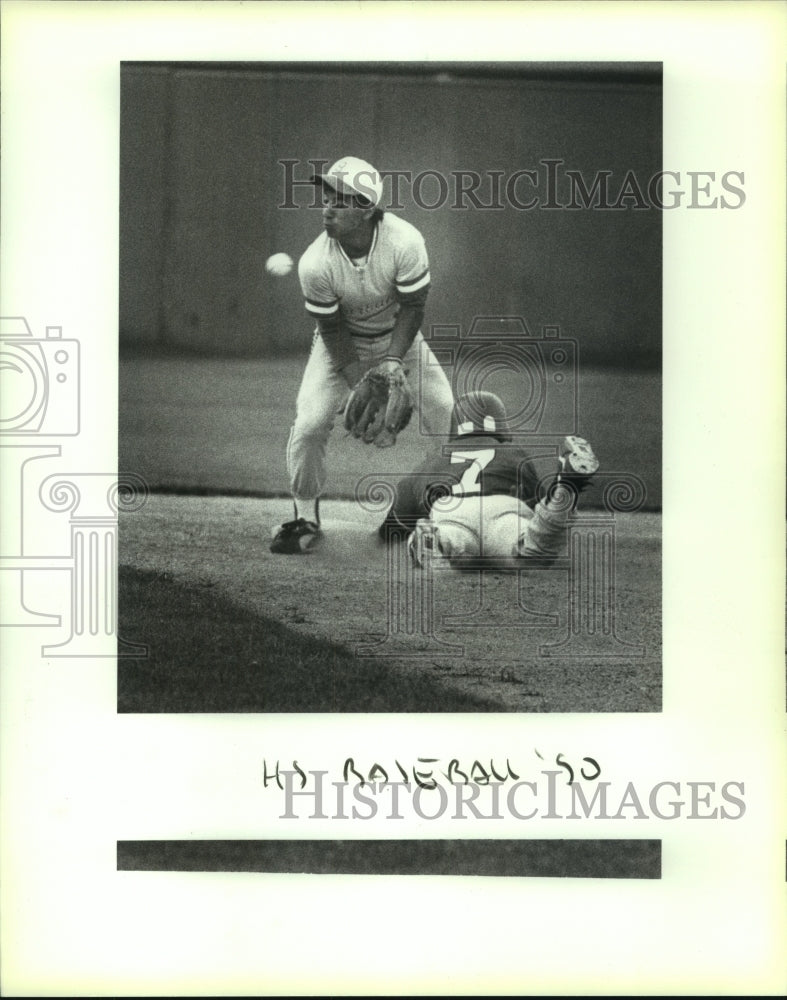 1990 Press Photo Burbank and Madison High School Baseball Players at Game- Historic Images