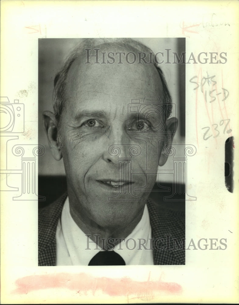 1988 Press Photo Marvin Gustafson, Athletic Director at Northside Stadium- Historic Images